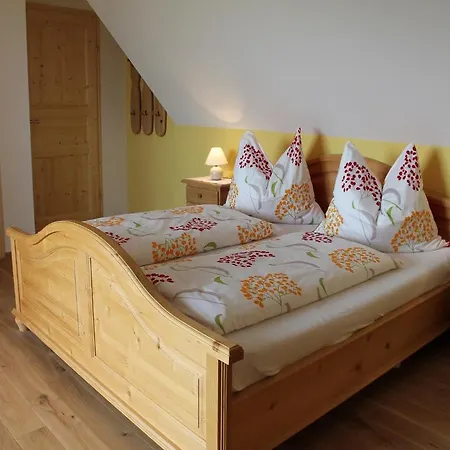Obst & Gastehof Brandl Farm stay