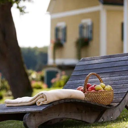 Bauernhof Obst&gästehof Brandl